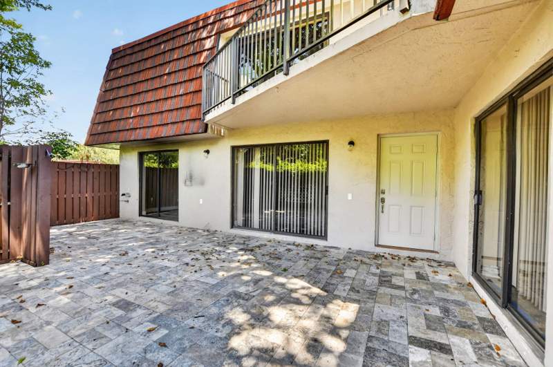 3 bedroom Townhouse at 8558 Boca Rio Drive, Village At Boca Rio Ph 1, Boca Raton — photo 4