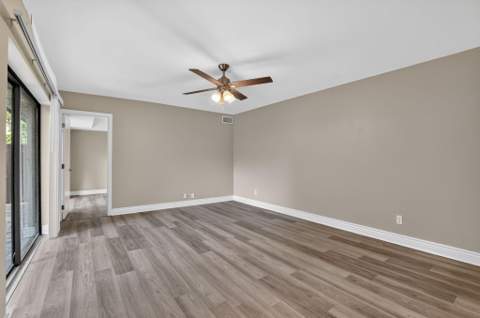 8558 Boca Rio Drive, Boca Raton FL - photo 6 of 34
