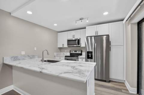 8558 Boca Rio Drive, Boca Raton FL - photo 11 of 34
