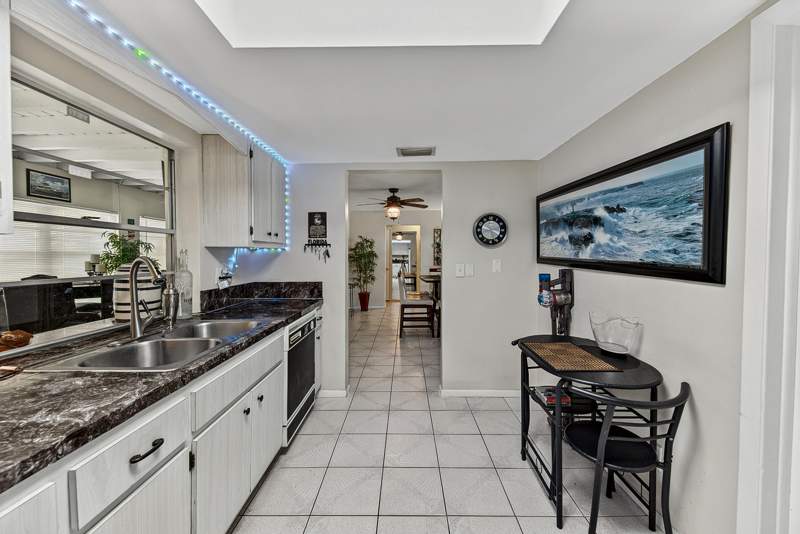 2 bedroom Single Family Residence at 2930 NW 1st Drive, Leisureville Third Sec, Pompano Beach — photo 5