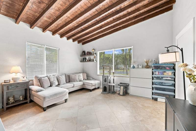3 bedroom Single Family Residence at 1839 SW 4th Avenue, Lauderdale, Fort Lauderdale — photo 4
