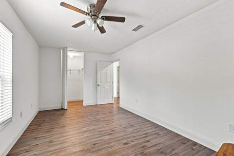 5884 S 38th Street, Greenacres FL - photo 10 of 24