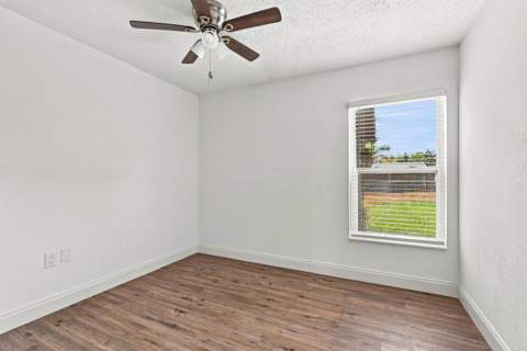 5884 S 38th Street, Greenacres FL - photo 12 of 24