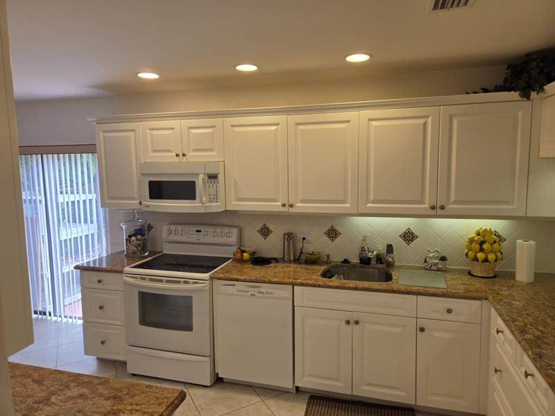 2 bedroom Condominium at 61 Eastgate Drive #A, Eastgate At Hunters Run Condo, Boynton Beach — photo 3