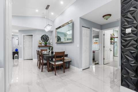 533 NE 1st Avenue, Deerfield Beach FL - photo 8 of 54
