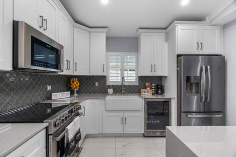 533 NE 1st Avenue, Deerfield Beach FL - photo 19 of 54