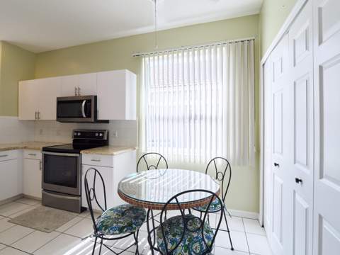 907 NW Sarria Court, Port St. Lucie FL - photo 10 of 21