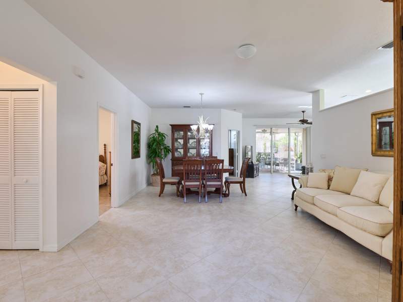 2 bedroom Single Family Residence at 907 NW Sarria Court, Kings Isle at Isle of Madeira, Port St. Lucie — photo 5