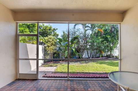 8107 Bellafiore Way, Boynton Beach FL - photo 18 of 32