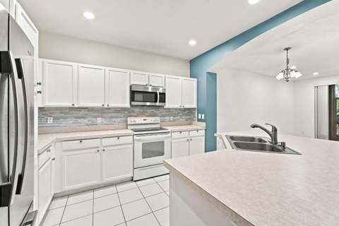 9695 Porta Leona Lane, Boynton Beach FL - photo 6 of 33
