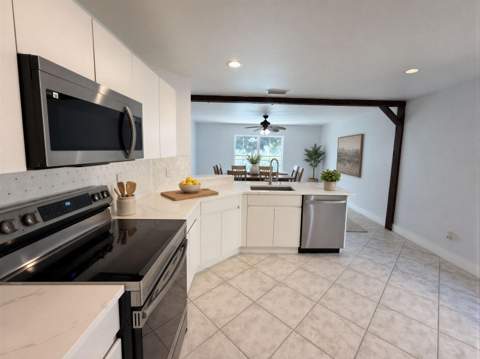 3534 Danbury Court, Boynton Beach FL - photo 6 of 37
