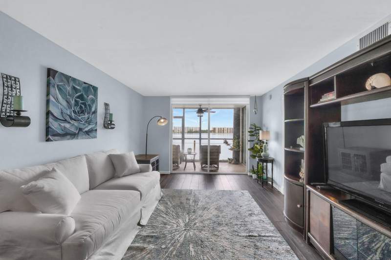 2 bedroom Condominium at 116 LAKE EMERALD Drive #101, LAKE EMERALD CONDOMINIUM NO SIX, Oakland Park — photo 1