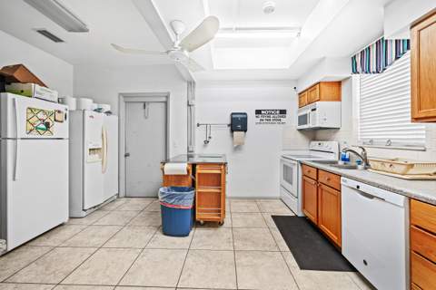 315 Circle Drive #201, Boynton Beach FL - photo 17 of 27