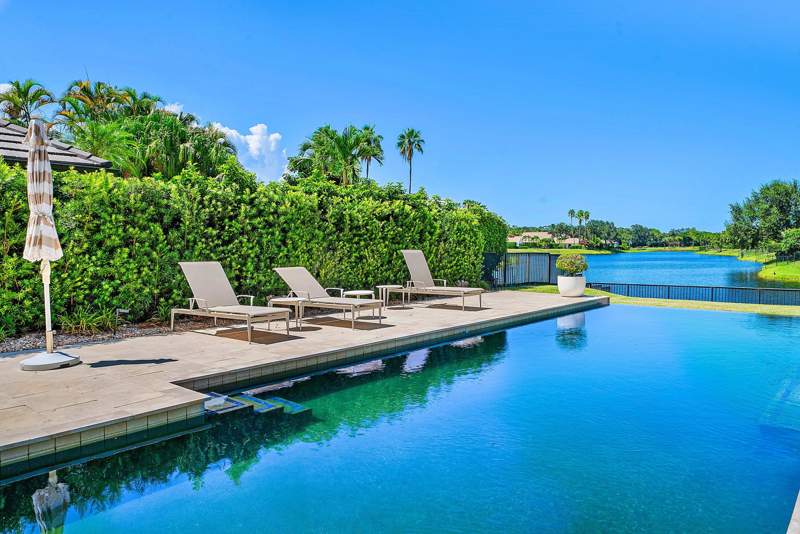 4 bedroom Single Family Residence at 13660 Rivoli Drive, Frenchmans Creek, Palm Beach Gardens — photo 4