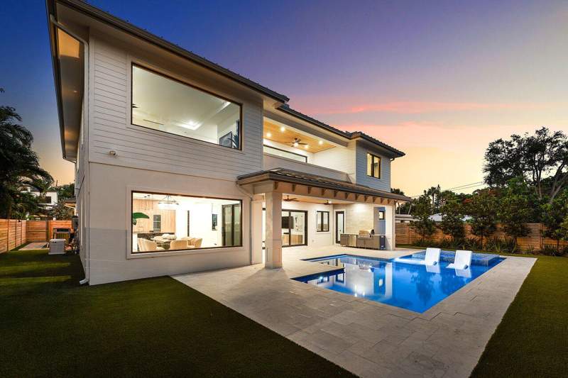 5 bedroom Single Family Residence at 451 NW 7th Avenue, Tunison Palms , Boca Raton — photo 4