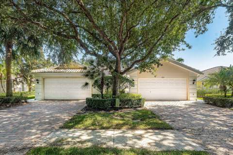693 Hudson Bay Drive, Palm Beach Gardens FL - photo 11 of 59