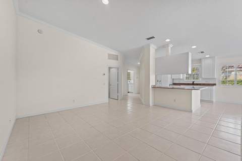 693 Hudson Bay Drive, Palm Beach Gardens FL - photo 13 of 59