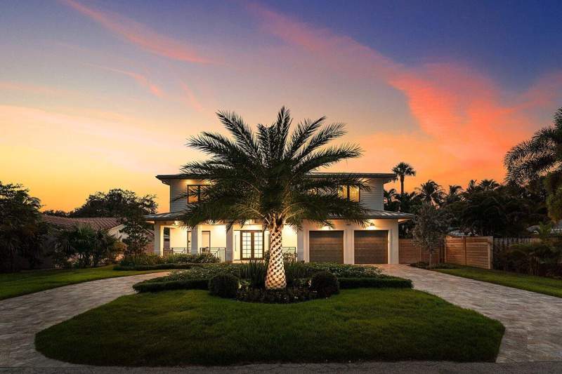 5 bedroom Single Family Residence at 451 NW 7th Avenue, Tunison Palms , Boca Raton — photo 2