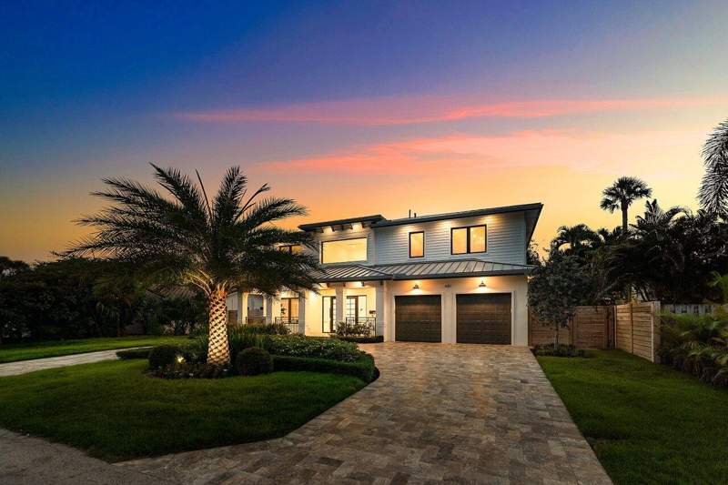 5 bedroom Single Family Residence at 451 NW 7th Avenue, Tunison Palms , Boca Raton — photo 3