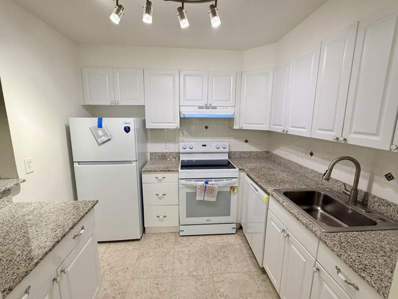 1 bedroom Condominium at 210 Tuscany Lane, Kings Point Tuscany Condos, Delray Beach — photo 4