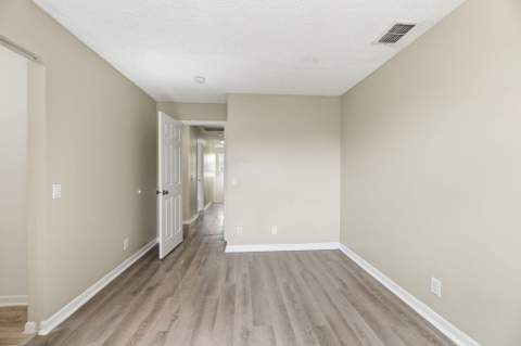 2716 Arrowwood Court, Davie FL - photo 22 of 40