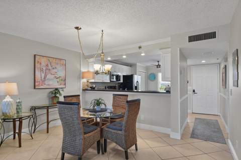 275 Palm Avenue #A407, Jupiter FL - photo 6 of 32