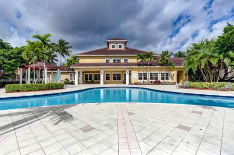 6370 Emerald Dunes Drive #203, West Palm Beach FL - photo 21 of 24