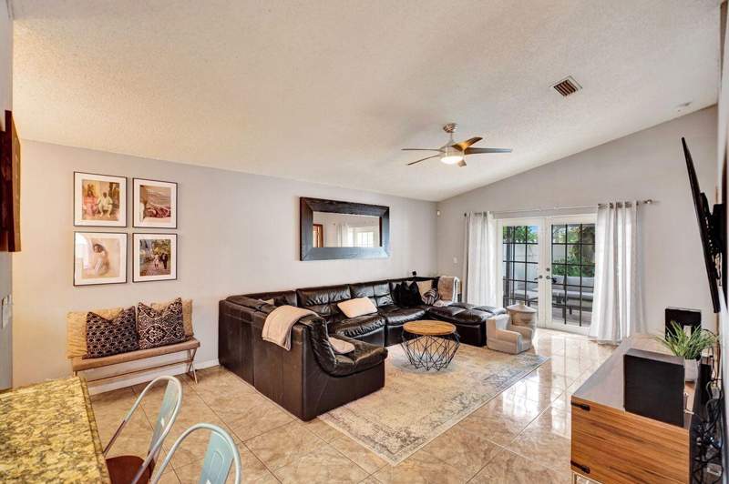 3 bedroom Single Family Residence at 1948 SW 177th Avenue, Silver Lakes Phase III, Miramar — photo 5