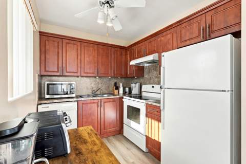 2920 Cynthia Lane #202, Lake Worth Beach FL - photo 7 of 23