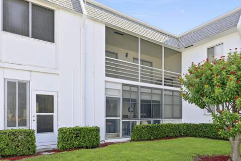 2920 Cynthia Lane #202, Lake Worth Beach FL - photo 18 of 23