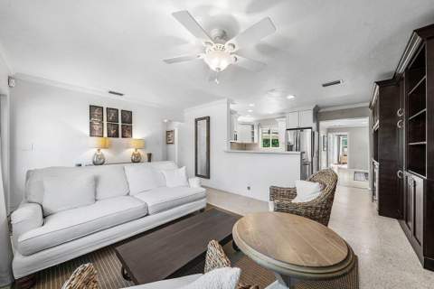 124 Bonnie Briar Lane, Delray Beach FL - photo 18 of 54