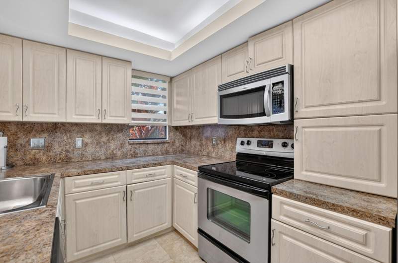 2 bedroom Condominium at 7033 Rain Forest Drive #D-4-L, Plantation Colony, Boca Raton — photo 3