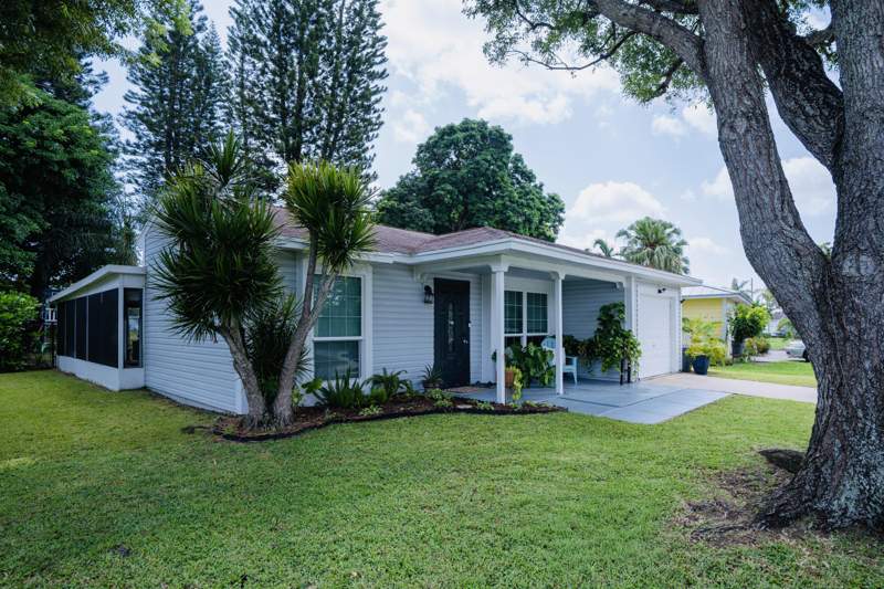 2 bedroom Single Family Residence at 9060 Chrysanthemum Drive, Tartan Lakes 1, Boynton Beach — photo 2