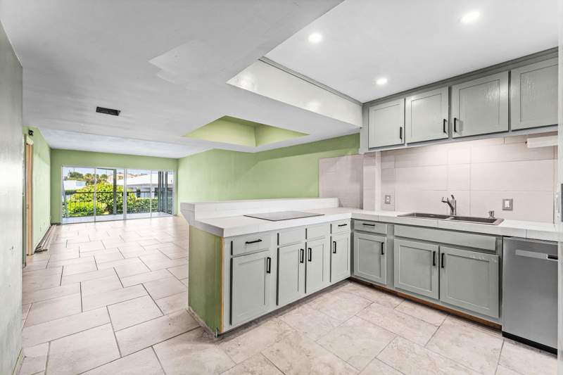 2 bedroom Condominium at 155 Yacht Club Drive #101, Shutters Condo, North Palm Beach — photo 3