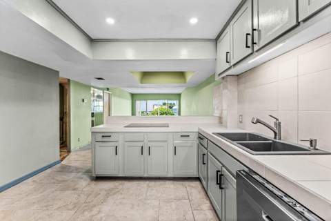 155 Yacht Club Drive #101, North Palm Beach FL - photo 6 of 49