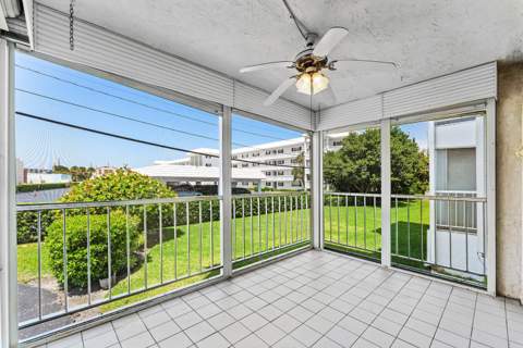 155 Yacht Club Drive #101, North Palm Beach FL - photo 15 of 49