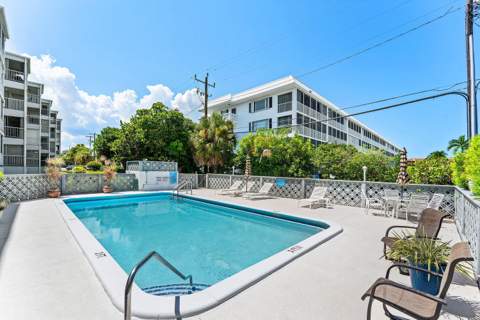 155 Yacht Club Drive #101, North Palm Beach FL - photo 20 of 49