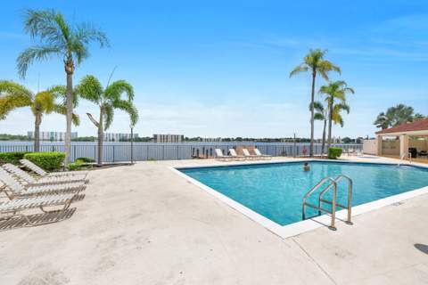 116 LAKE EMERALD Drive #101, Oakland Park FL - photo 23 of 43