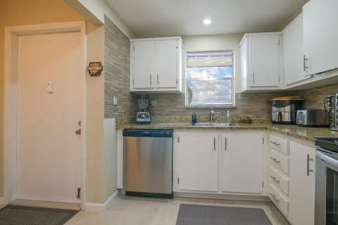 6080 NW 44th Street #Apt 414, Lauderhill FL - photo 15 of 52