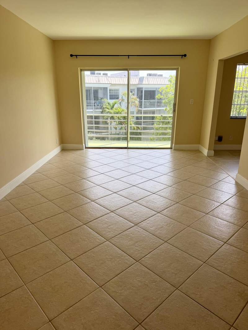 1 bedroom Condominium at 5601 NW 2nd Avenue #326, Boca Teeca Condo 1, Boca Raton — photo 5