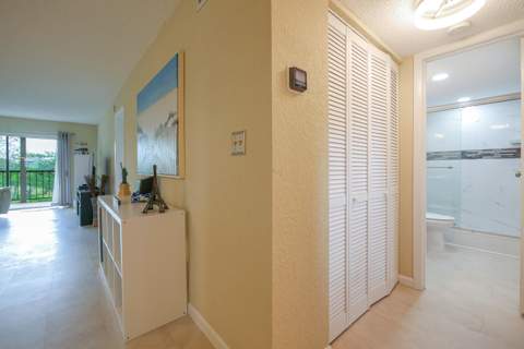 6080 NW 44th Street #Apt 414, Lauderhill FL - photo 21 of 52