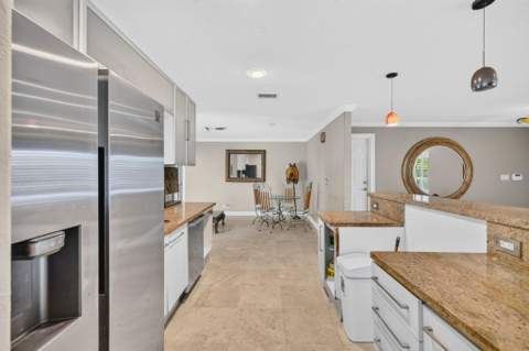 5581 NE 28th Avenue, Fort Lauderdale FL - photo 13 of 46