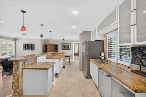 5581 NE 28th Avenue, Fort Lauderdale FL - photo 15 of 46