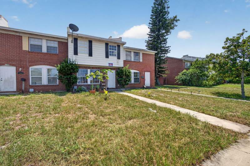 2 bedroom Townhouse at 1028 36th Street, Westfield At Wpb, West Palm Beach — photo 5