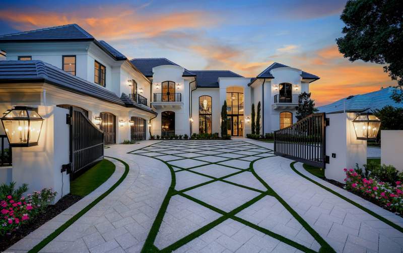 7 bedroom Single Family Residence at 369 Eagle Drive, Admirals Cove, Jupiter — photo 3