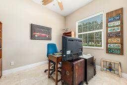 2070 NW Pine Tree Way, Stuart FL - photo 18 of 33