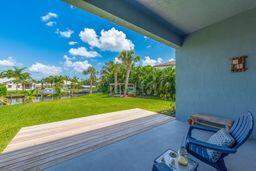 2070 NW Pine Tree Way, Stuart FL - photo 24 of 33
