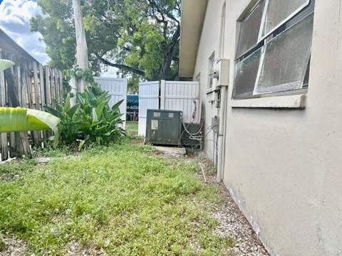3339 NW 69th Court, Fort Lauderdale FL - photo 24 of 27