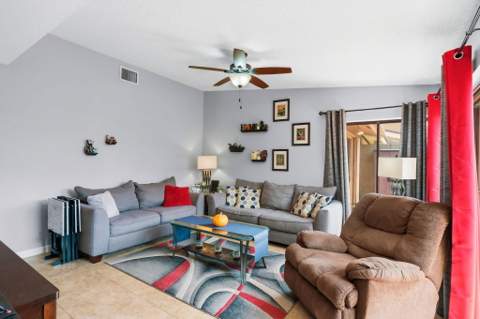 204 Meadows Drive, Boynton Beach FL - photo 6 of 43
