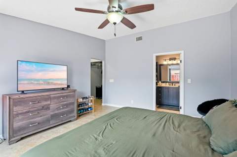 204 Meadows Drive, Boynton Beach FL - photo 18 of 43